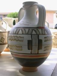Un vase à engobe blanc gallo romain